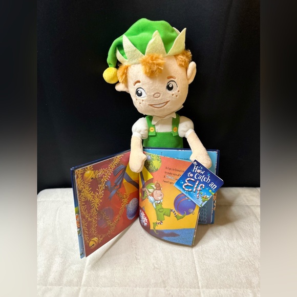 New 2016 Retired Kohl's Cares® “How To Catch An Elf” Plush Elf and Book Bundle - Picture 4 of 5